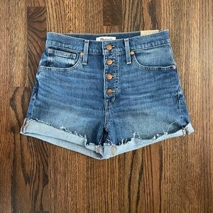 Madewell NWT High-Rise Denim Shorts in Burke Wash: Button-Front Edition, size 26